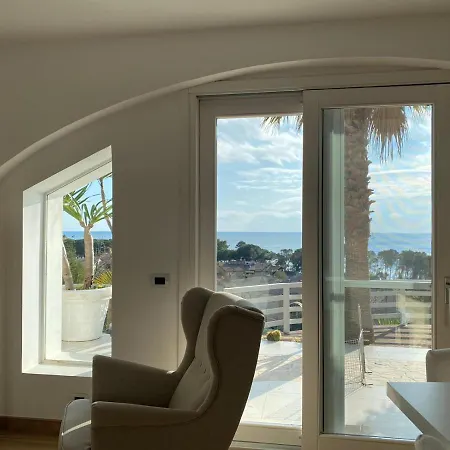 Praialonga With Pool And Garden Ле-Кастелла