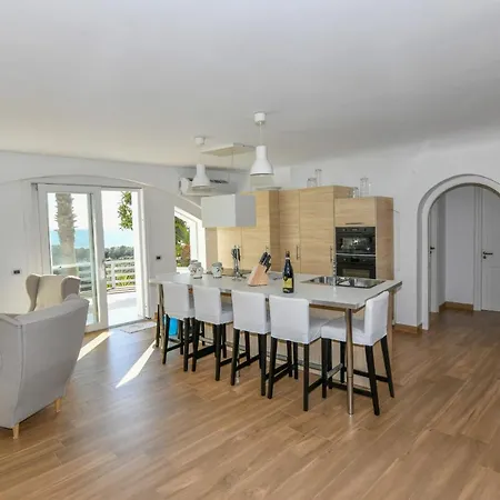 Praialonga With Pool And Garden Отель типа 