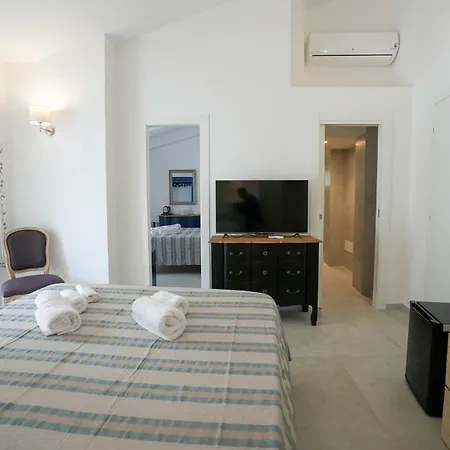 Praialonga With Pool And Garden 4* Ле-Кастелла