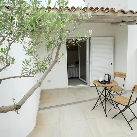 Praialonga With Pool And Garden 4* Ле-Кастелла