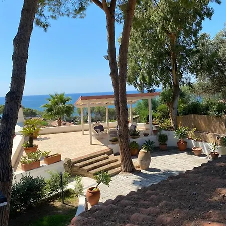 Charming And With Pool And Garden - Praialonga *