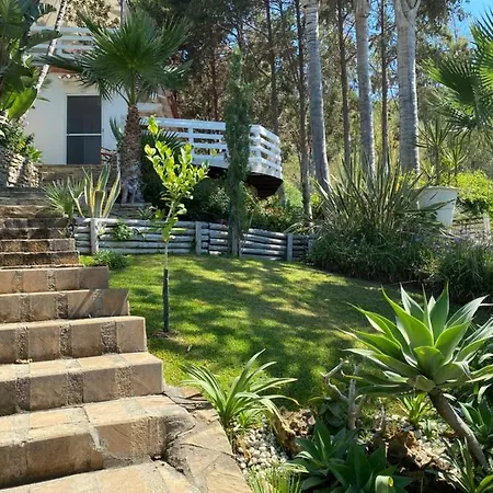 Charming And With Pool And Garden - Praialonga *