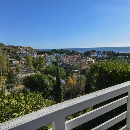 Charming And With Pool And Garden - Praialonga