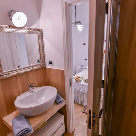 Charming And With Pool And Garden - Praialonga Bed and breakfast