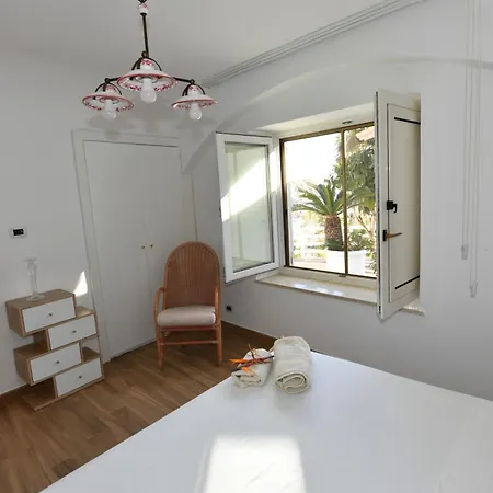Charming And With Pool And Garden - Praialonga *