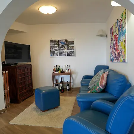 Charming And With Pool And Garden - Praialonga Bed and breakfast *