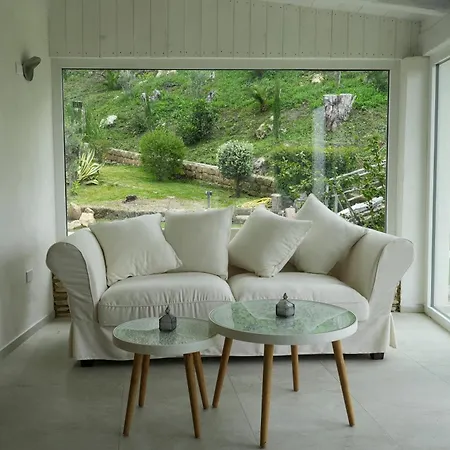 Charming And With Pool And Garden - Praialonga Bed and breakfast
