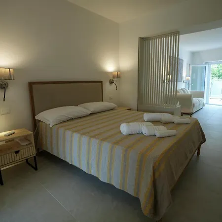 Charming And With Pool And Garden - Praialonga Bed and breakfast Le Castella (Calabria)