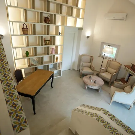 Charming And With Pool And Garden - Praialonga Bed and breakfast