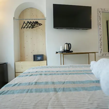 Charming And With Pool And Garden - Praialonga