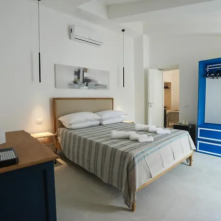 Bed and breakfast Charming And With Pool And Garden - Praialonga