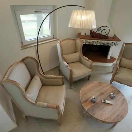 Bed and breakfast Charming And With Pool And Garden - Praialonga *