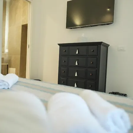 Praialonga With Pool And Garden 4* لا كاستيلا