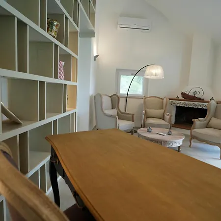 Charming And With Pool And Garden - Praialonga Bed & Breakfast *