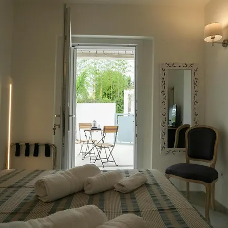 فندق مبيت وإفطار Praialonga With Pool And Garden