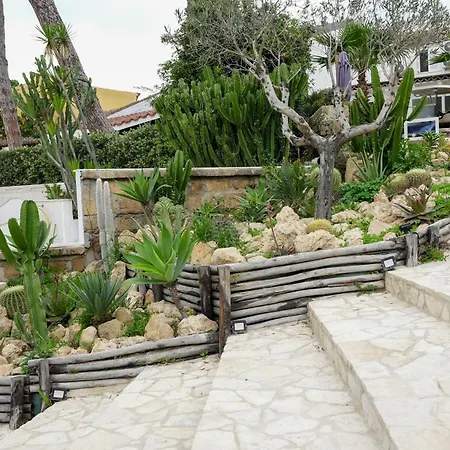 فندق مبيت وإفطار Praialonga With Pool And Garden لا كاستيلا