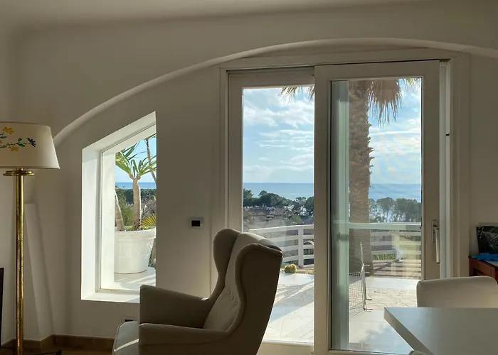 Praialonga With Pool And Garden Le Castella (Calabria)