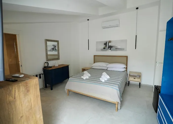 Praialonga With Pool And Garden 住宿加早餐酒店 利卡斯戴勒