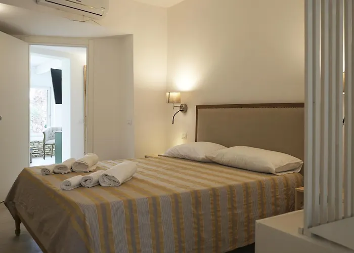 Praialonga With Pool And Garden Le Castella (Calabria)