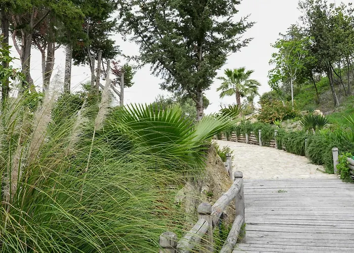 Praialonga With Pool And Garden